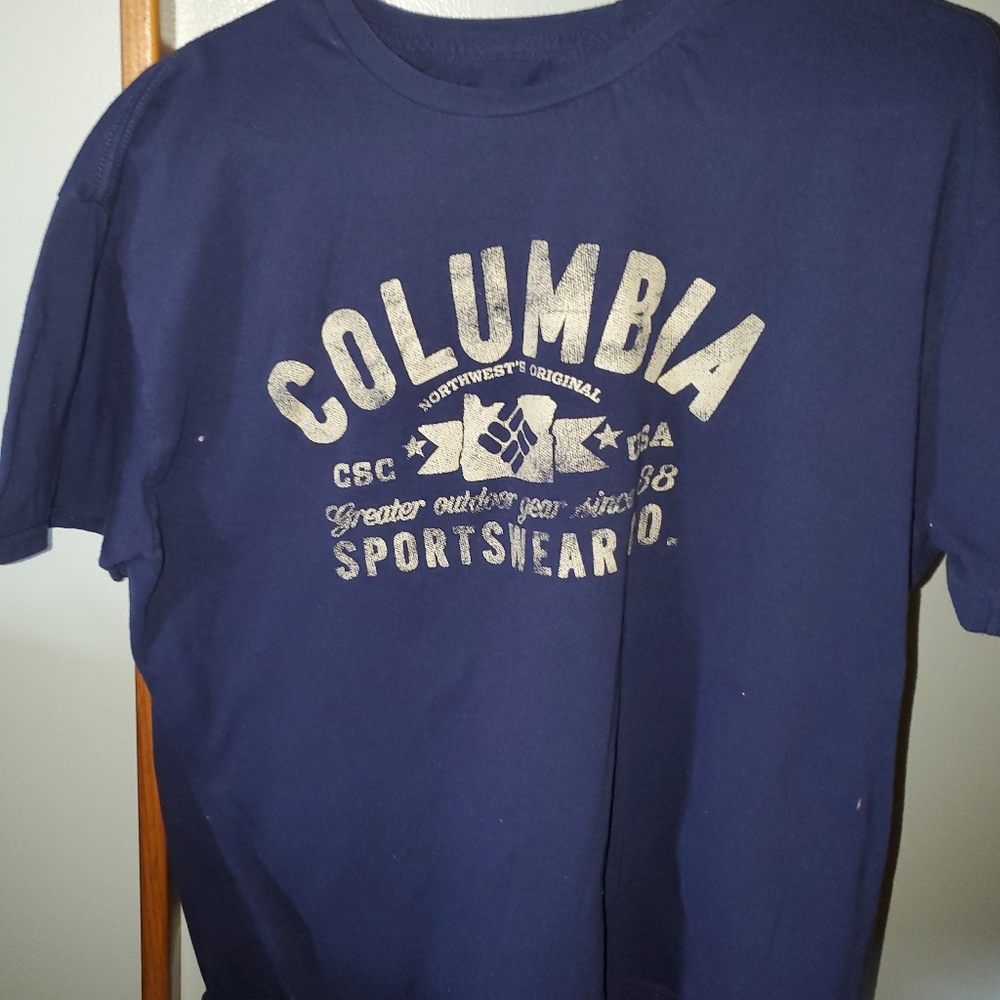 Columbia XL short sleeve tee shirt